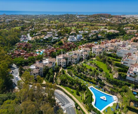 The Corner - Duplex Penthouse with Panoramic Views in Palacetes Los Belvederes