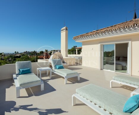 The Corner - Duplex Penthouse with Panoramic Views in Palacetes Los Belvederes