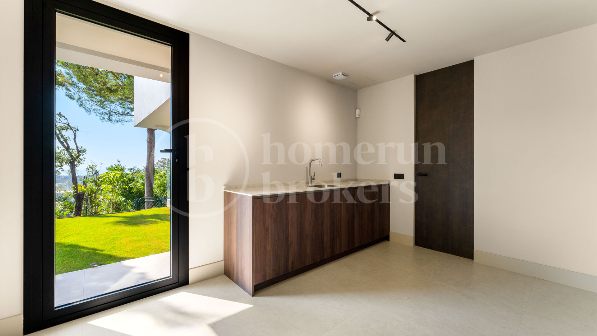 Villa Yama - Modern Andalusian Luxury in El Madroñal