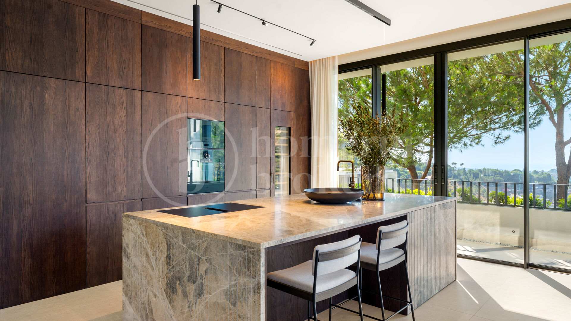 Villa Yama - Modern Andalusian Luxury in El Madroñal