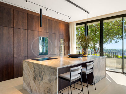Villa Yama - Modern Andalusian Luxury in El Madroñal