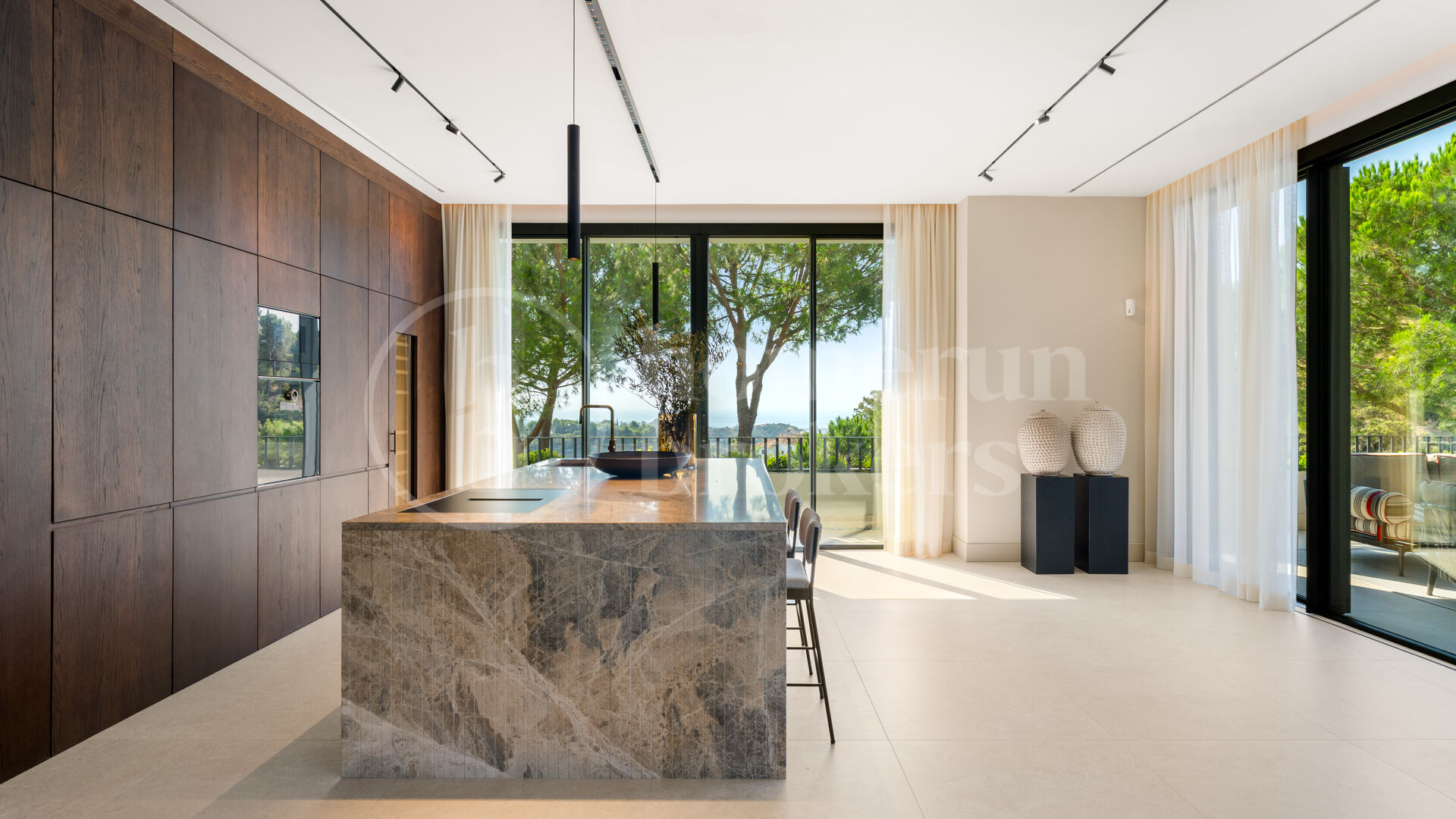 Villa Yama - Modern Andalusian Luxury in El Madroñal