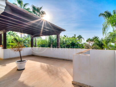 Villa Solis - Breathtaking sea views villa in Lomas de Magna Marbella