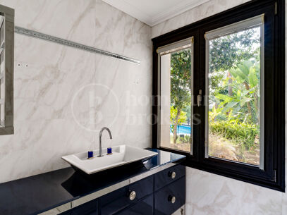 Villa Solis - Breathtaking sea views villa in Lomas de Magna Marbella