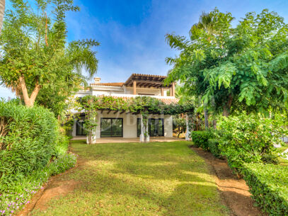 Villa Solis - Breathtaking sea views villa in Lomas de Magna Marbella