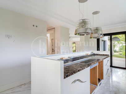 Villa Solis - Breathtaking sea views villa in Lomas de Magna Marbella