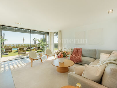 Villa El Saladillo - Luxurious Beach House Frontline Beach, East Estepona
