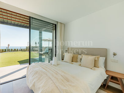 Villa El Saladillo - Luxurious Beach House Frontline Beach, East Estepona