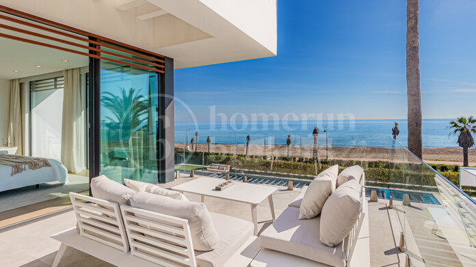 Villa El Saladillo - Luxurious Beach House Frontline Beach, East Estepona