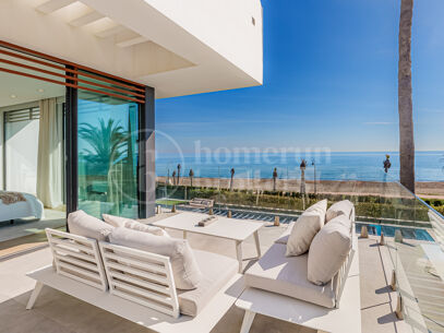 Villa El Saladillo - Luxurious Beach House Frontline Beach, East Estepona
