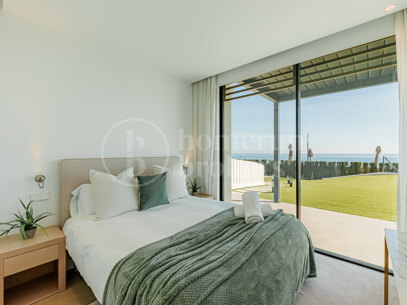 Villa El Saladillo - Luxurious Beach House Frontline Beach, East Estepona