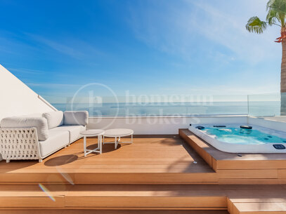 Villa El Saladillo - Luxurious Beach House Frontline Beach, East Estepona