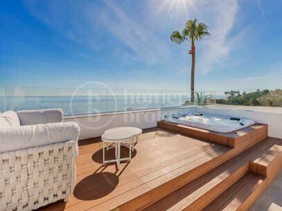 Villa El Saladillo - Luxurious Beach House Frontline Beach, East Estepona