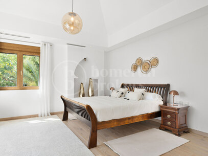Villa El Paraiso - Andalusian Charm & Elegance in El Paraiso Alto