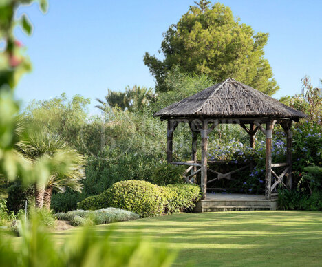 Villa El Paraiso - Andalusian Charm & Elegance in El Paraiso Alto