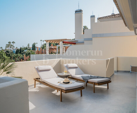 Los Belvederes - Luxurious Duplex Penthouse in Los Belvederes, Nueva Andalucia