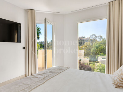 Casa Chloe - Exclusive Townhouse with Rooftop Terrace in La Quinta