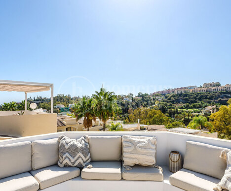 Casa Chloe - Exclusive Townhouse with Rooftop Terrace in La Quinta