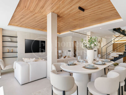 Casa Chloe - Exclusive Townhouse with Rooftop Terrace in La Quinta