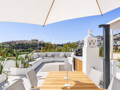 Casa Chloe - Exclusive Townhouse with Rooftop Terrace in La Quinta