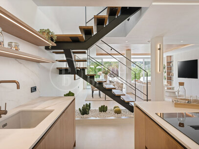 Casa Chloe - Exclusive Townhouse with Rooftop Terrace in La Quinta