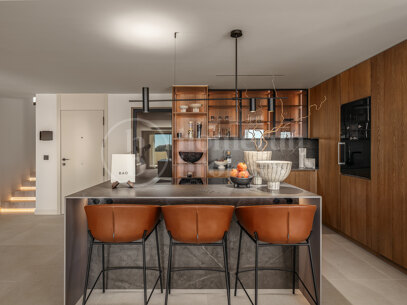 Maison Fuzei - Totally Renovaded Duplex Penthouse in Palacetes Los Belevederes
