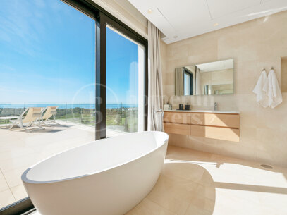 Villa Vistas - Luxury Villa with Sea Views, in Paraiso Alto