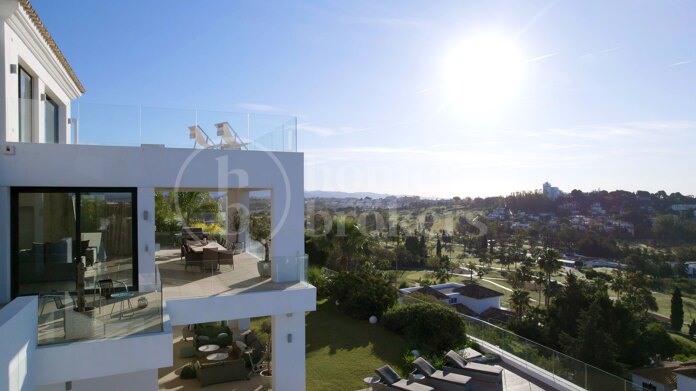 Villa Vistas - Luxury Villa with Sea Views, in Paraiso Alto