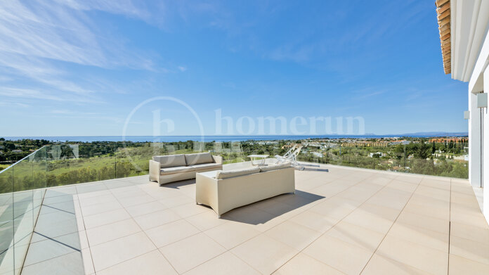 Villa Vistas - Luxury Villa with Sea Views, in Paraiso Alto