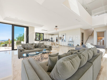 Villa Vistas - Luxury Villa with Sea Views, in Paraiso Alto