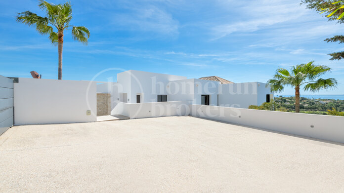 Villa Vistas - Luxury Villa with Sea Views, in Paraiso Alto