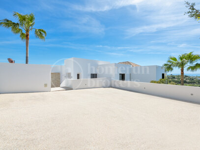 Villa Vistas - Luxury Villa with Sea Views, in Paraiso Alto