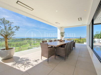 Villa Vistas - Luxury Villa with Sea Views, in Paraiso Alto