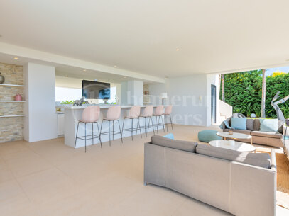 Villa Vistas - Luxury Villa with Sea Views, in Paraiso Alto