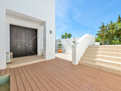 Villa Vistas - Luxury Villa with Sea Views, in Paraiso Alto