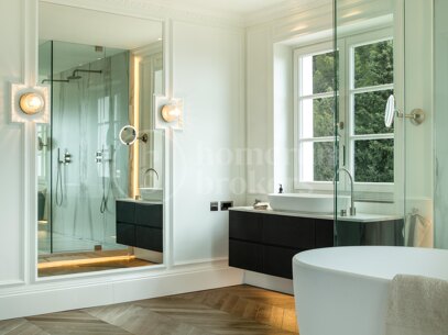 Villa Vivaldi - Elegant Contemporary Villa in Sierra Blanca