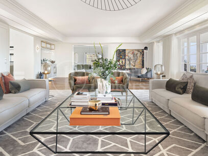 Villa Vivaldi - Elegant Contemporary Villa in Sierra Blanca