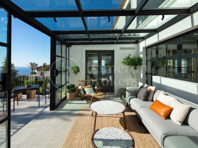 Villa Vivaldi - Elegant Contemporary Villa in Sierra Blanca