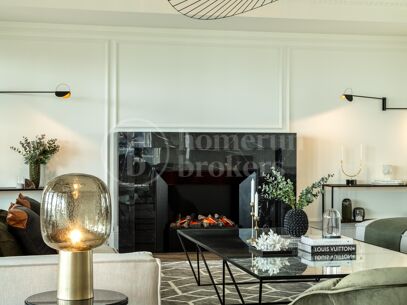 Villa Vivaldi - Elegant Contemporary Villa in Sierra Blanca
