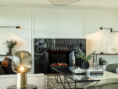 Villa Vivaldi - Elegant Contemporary Villa in Sierra Blanca