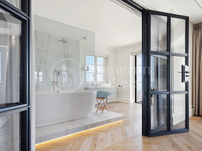 Villa Vivaldi - Elegant Contemporary Villa in Sierra Blanca