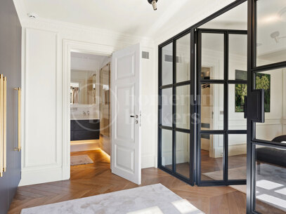 Villa Vivaldi - Elegant Contemporary Villa in Sierra Blanca