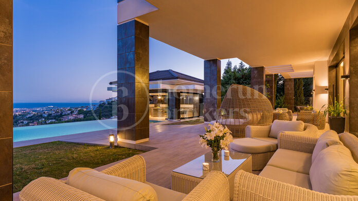 Villa Alcuzcuz - Luxury Villa in La Reserva del Alcuzcuz with Sea Views