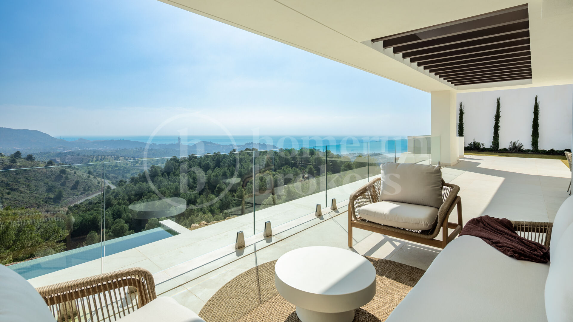 Villa Acacia - Where Luxury Meets Nature in Pinares de San Anton
