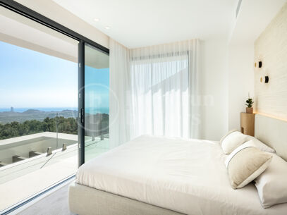 Villa Acacia - Where Luxury Meets Nature in Pinares de San Anton
