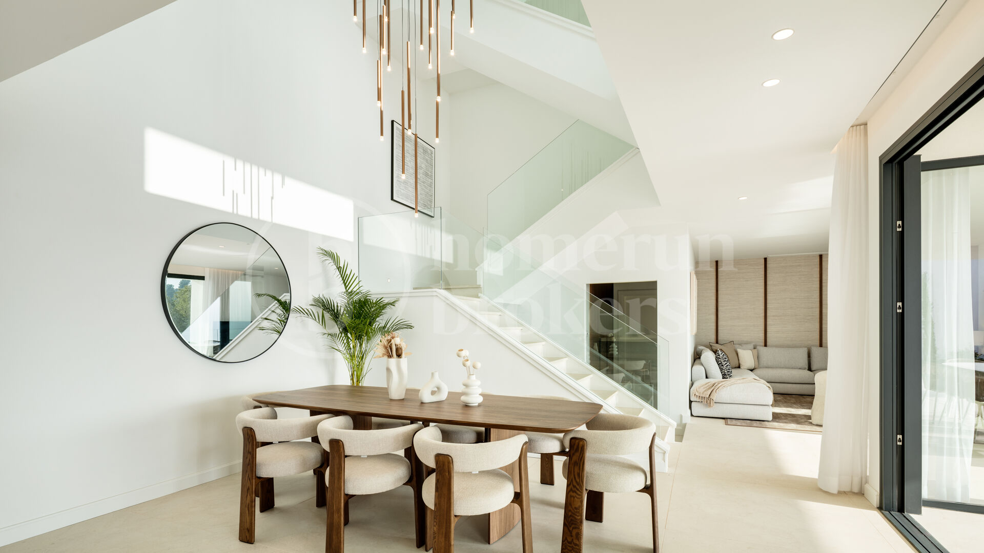 Villa Acacia - Where Luxury Meets Nature in Pinares de San Anton