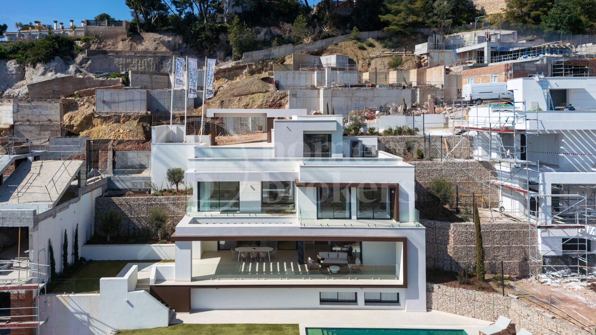 Villa Acacia - Where Luxury Meets Nature in Pinares de San Anton