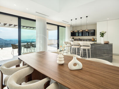 Villa Acacia - Where Luxury Meets Nature in Pinares de San Anton