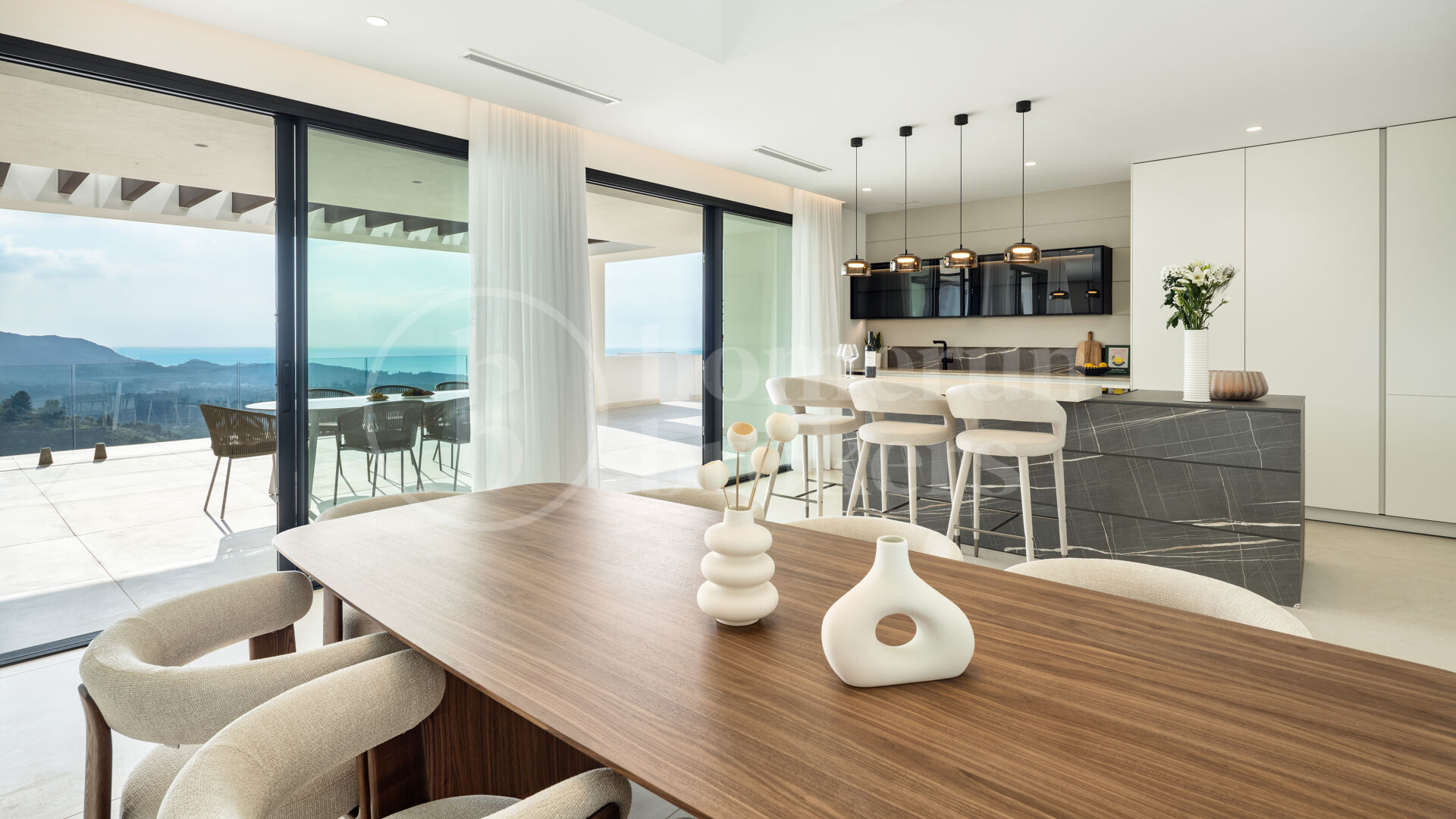 Villa Acacia - Where Luxury Meets Nature in Pinares de San Anton