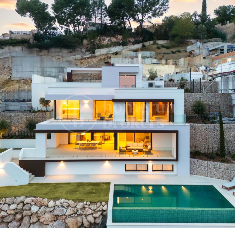 Villa Acacia – Där Lyx Möter Natur i Hjärtat av Pinares de San Antón